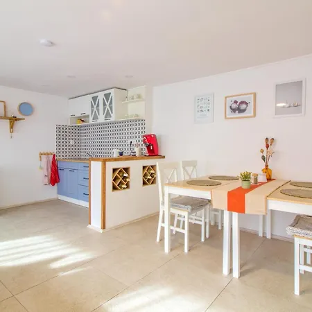 Domecek U Josefa Lejlighed Mělník