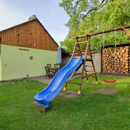 Domecek U Josefa Lejlighed Mělník